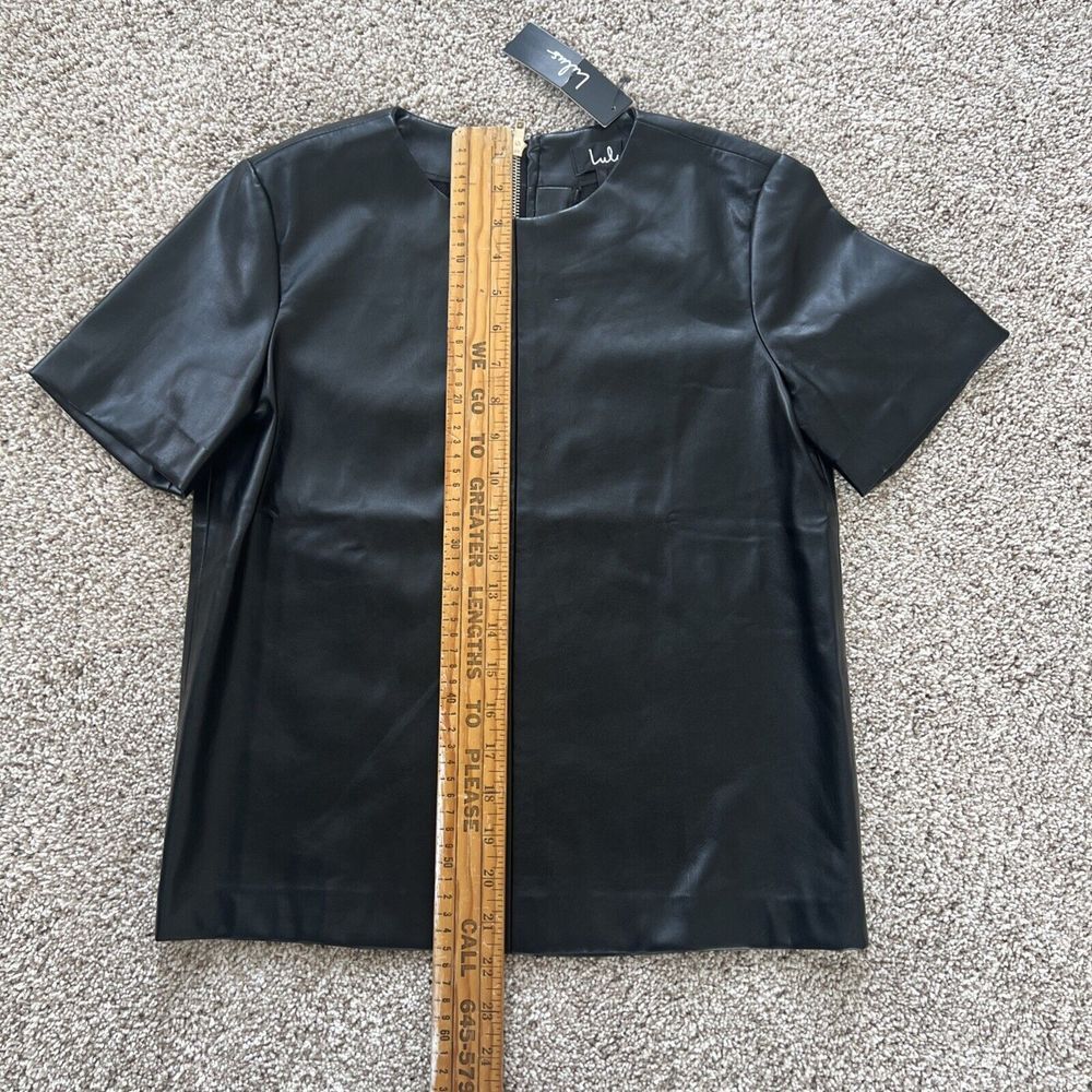 Lulus Chic Black Women's Top XS Vegan Leather Black Zip Black Elegant READ - Picture 11 of 13